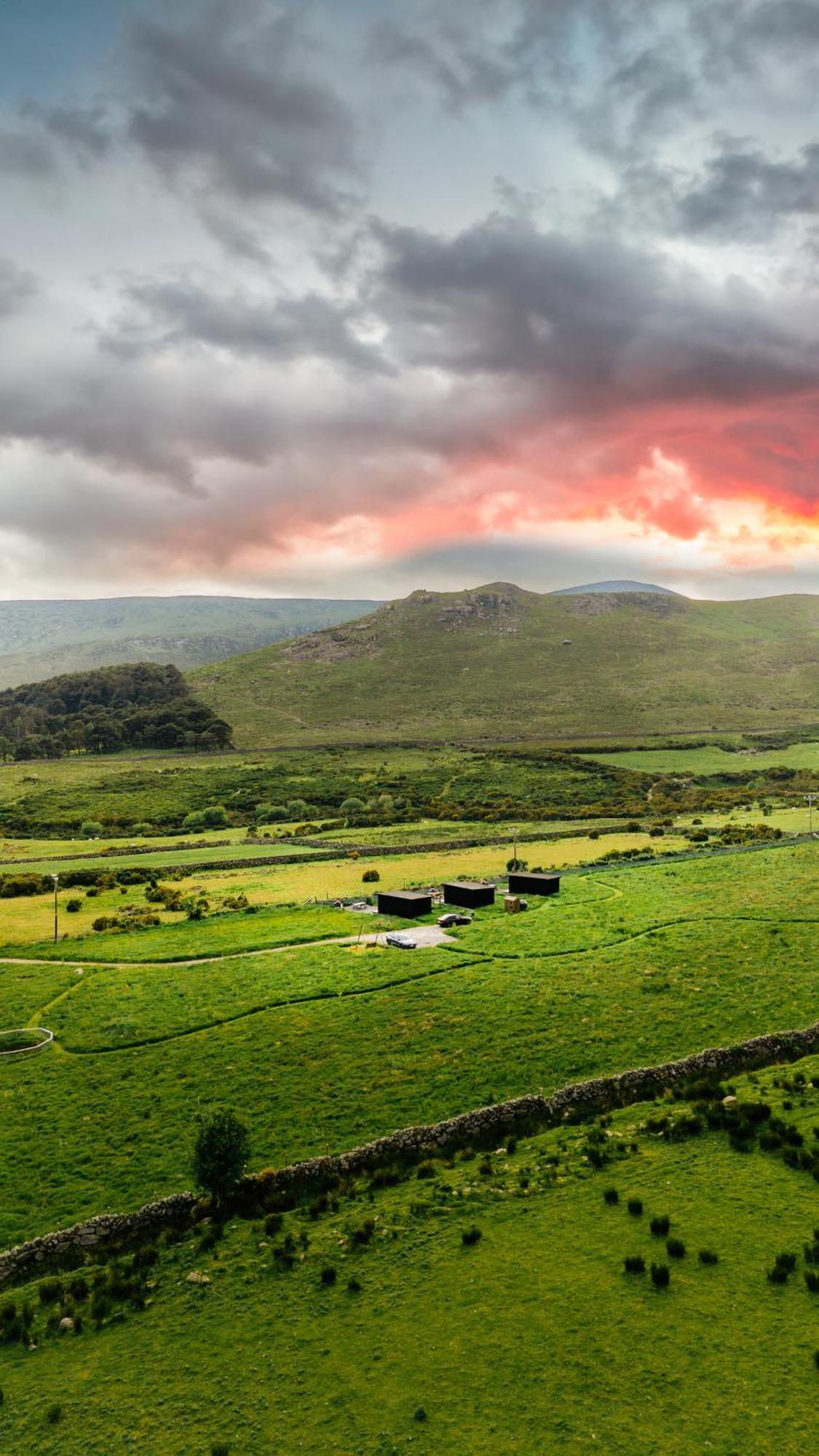 Готель Oakwood Glamping Mourne Mountains Moyad Екстер'єр фото
